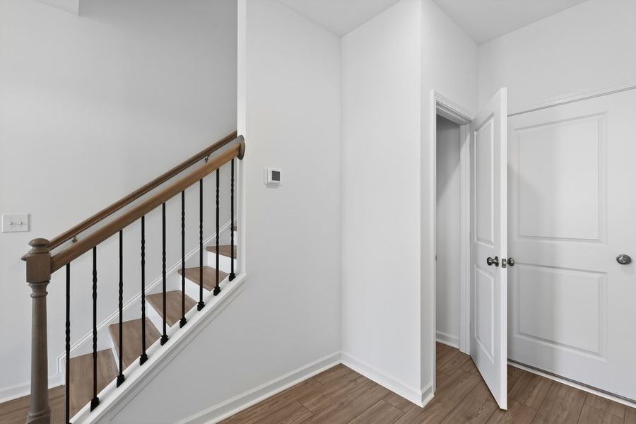 Spacious, unfurnished interior of a new home in Alder Creek, Cumming (Image 24).