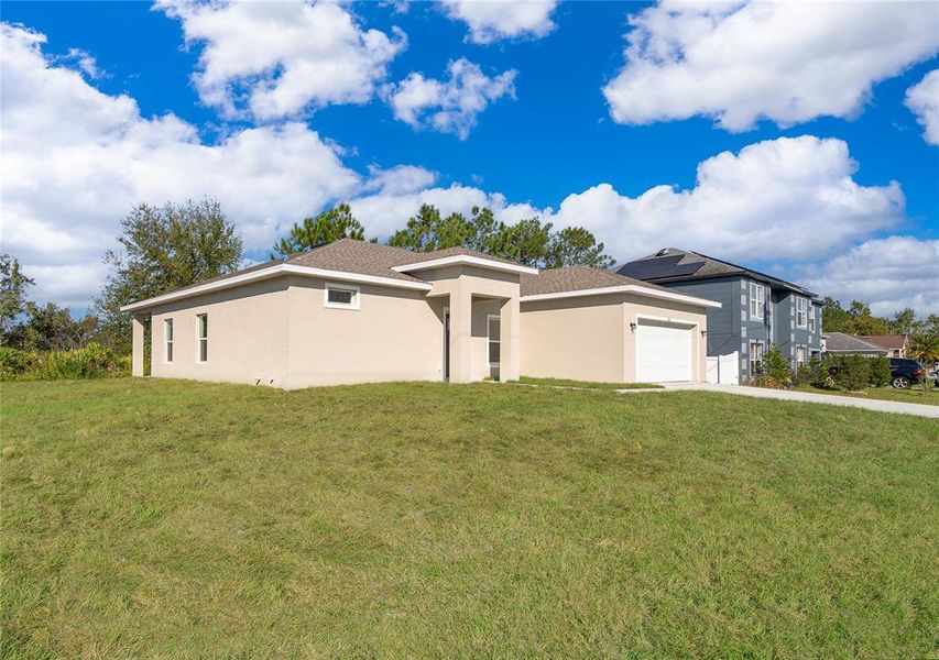 Exterior details and patio area of a home in , Kissimmee (Image 3). Exterior details and patio area of a home in , Kissimmee (Image 3).