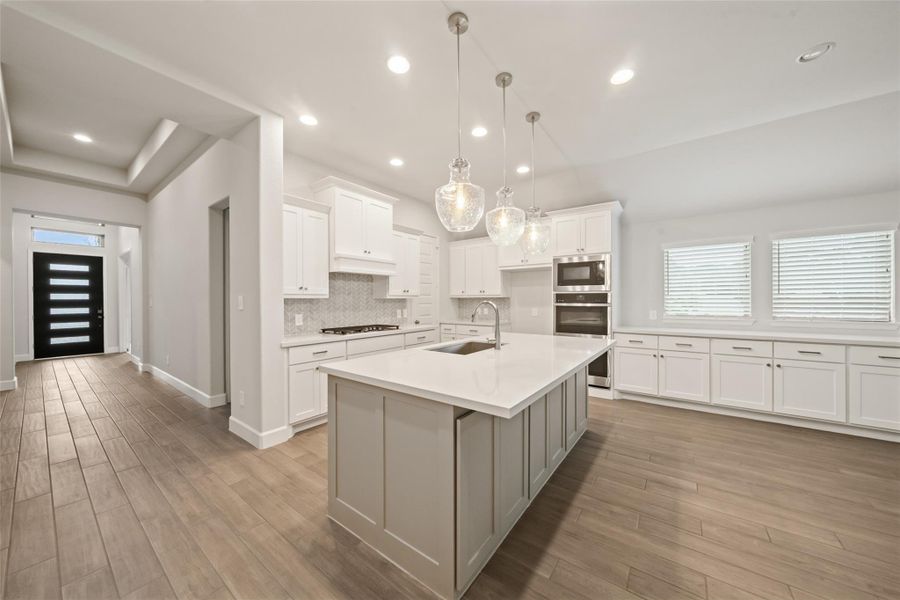 Furnished interior view inside a new home in The Woodlands Hills 60', Willis (Image 7). Furnished interior view inside a new home in The Woodlands Hills 60', Willis (Image 7).