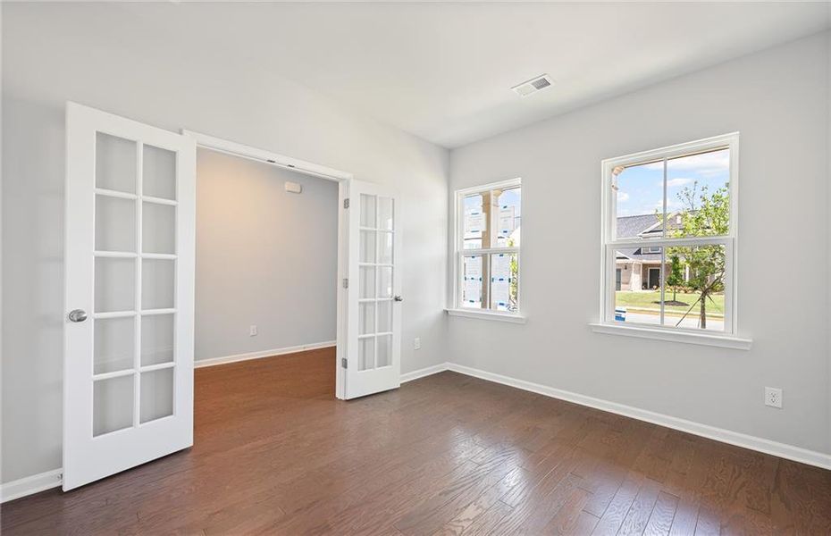 Spacious, unfurnished interior of a new home in Hawthorne Ridge, McDonough (Image 12).