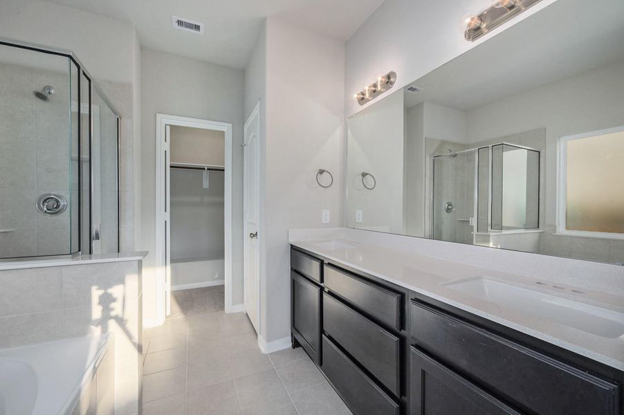 Gorgeous New 2 story home! Stonewall Plan. Photos are a representation of the 'Stonewall' floor plan.  Colors and selections may vary.  Call Today for a Tour!