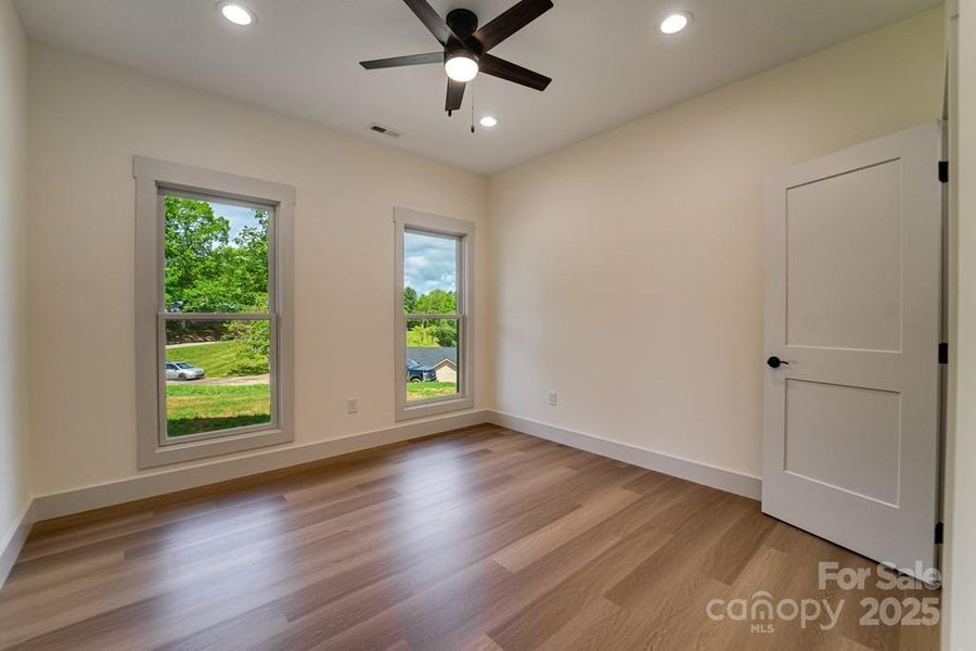 Spacious, unfurnished interior of a new home in , Clyde (Image 25).
