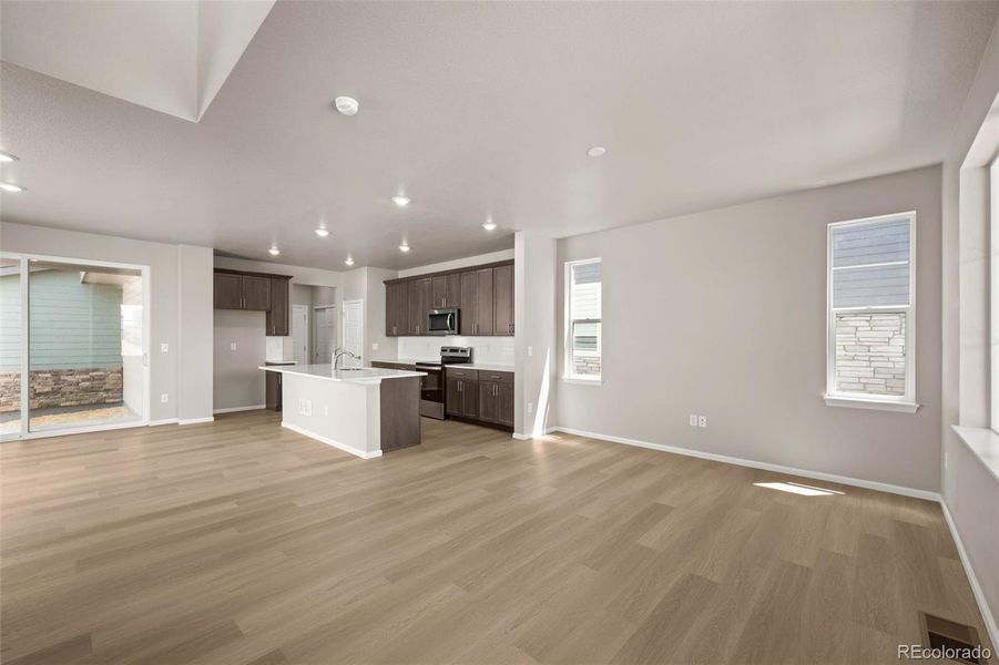 Image 48 of a home in Painted Prairie.