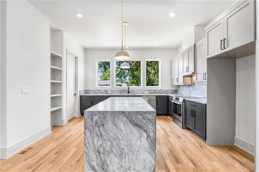 Furnished interior view inside a new home in , Atlanta (Image 23).