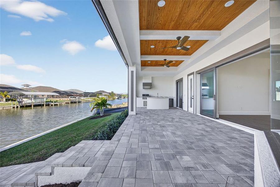 Exterior details and patio area of a home in , Port Charlotte (Image 23).