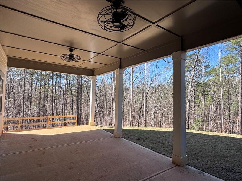 Exterior details and patio area of a home in , Bremen (Image 4).