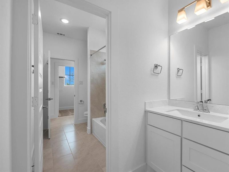 Image 20 of a home in .