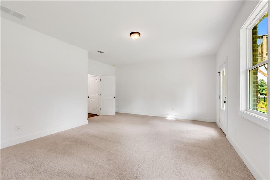 Spacious, unfurnished interior of a new home in , Suwanee (Image 28).