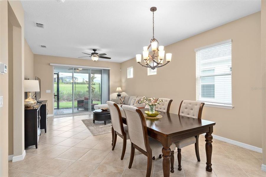 Furnished interior view inside a new home in Del Webb Minneola, Minneola (Image 8).