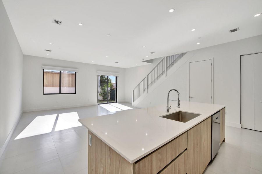 Furnished interior view inside a new home in , Oakland Park (Image 2).