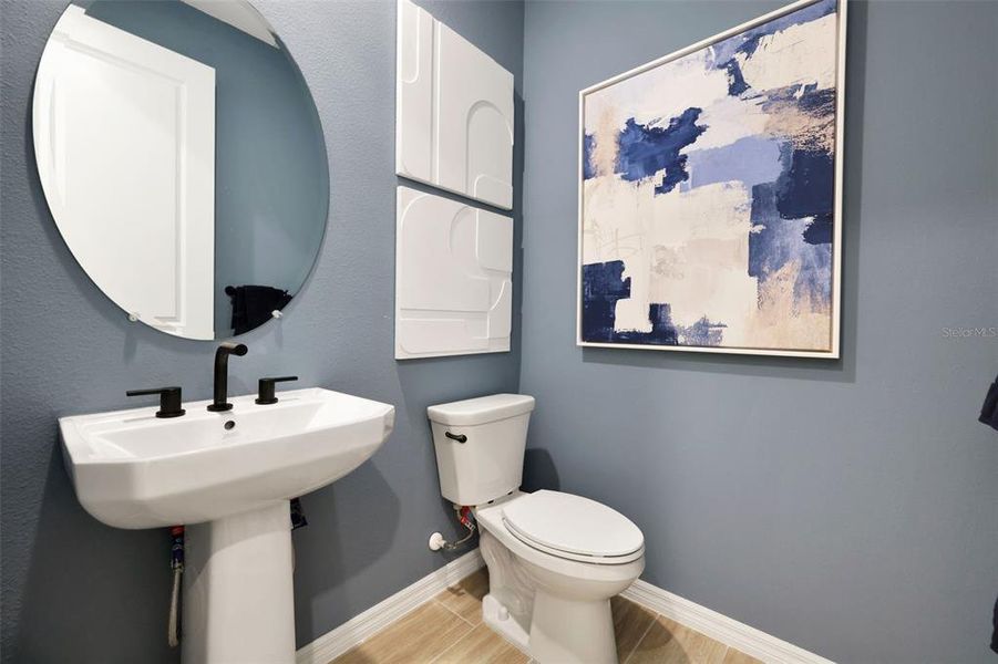 Furnished interior view inside a new home in Creekside Run at Babcock Ranch, Punta Gorda (Image 7).