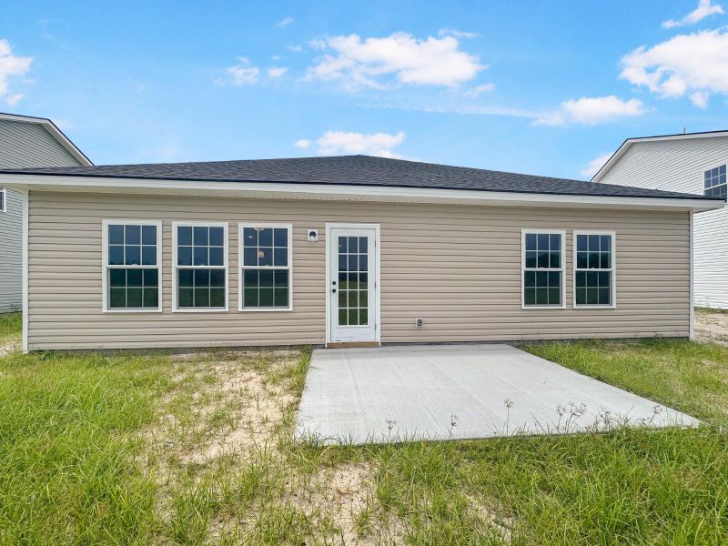 Exterior details and patio area of a home in Tranquil South, Hinesville (Image 2).