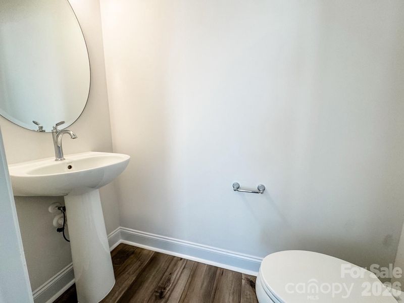 Image 33 of a home in .