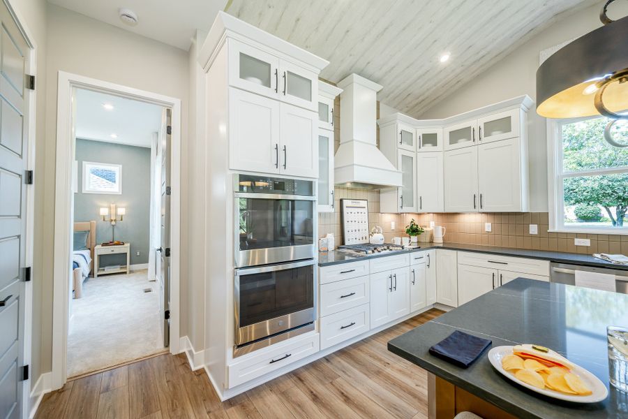 Representative furnished interior of a home built from the Beckett by Fischer Homes in Veranda Manor, Canton (Image 19).