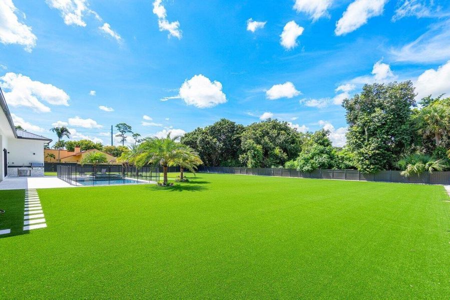 042-221MilestoneWay-WestPalmBeach-FL-334 042-221MilestoneWay-WestPalmBeach-FL-334