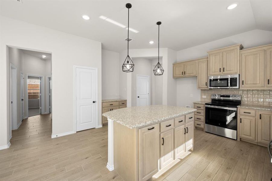 517 Waterford Park- Kitchen-3 517 Waterford Park- Kitchen-3