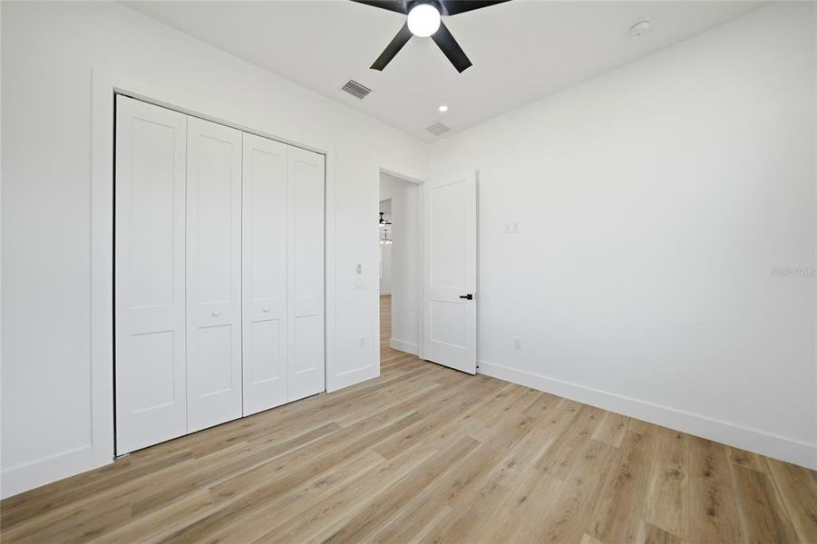 Spacious, unfurnished interior of a new home in , Punta Gorda (Image 32).