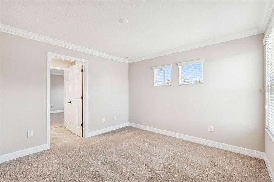 Spacious, unfurnished interior of a new home in Villas Del Lago, Lutz (Image 29).