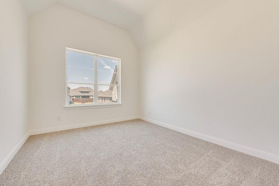 Spacious, unfurnished interior of a new home in South Pointe, Mansfield (Image 15).