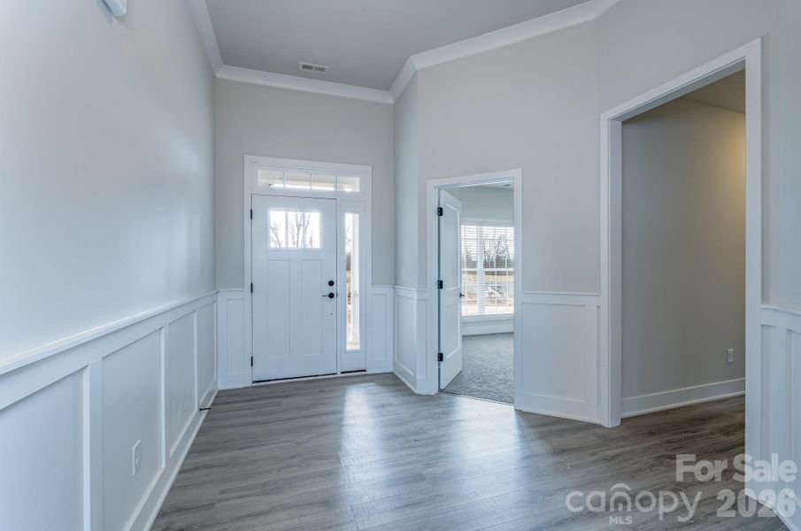 Spacious, unfurnished interior of a new home in McNeely Farms, Mount Ulla (Image 14).