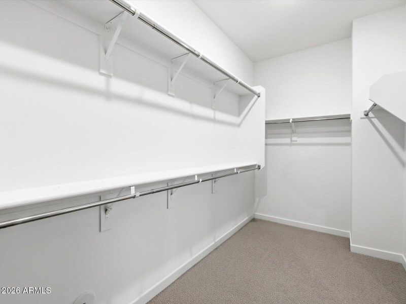 Walk-In Closet Walk-In Closet