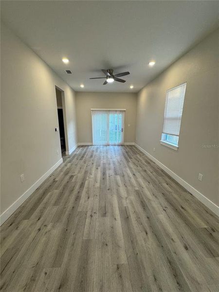 Spacious, unfurnished interior of a new home in , St. Petersburg (Image 12).