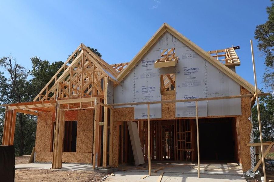 Let us show you how our advanced framing techniques have stood the test of time and allow more insulation for a quieter and more energy efficient home. Let us show you how our advanced framing techniques have stood the test of time and allow more insulation for a quieter and more energy efficient home.