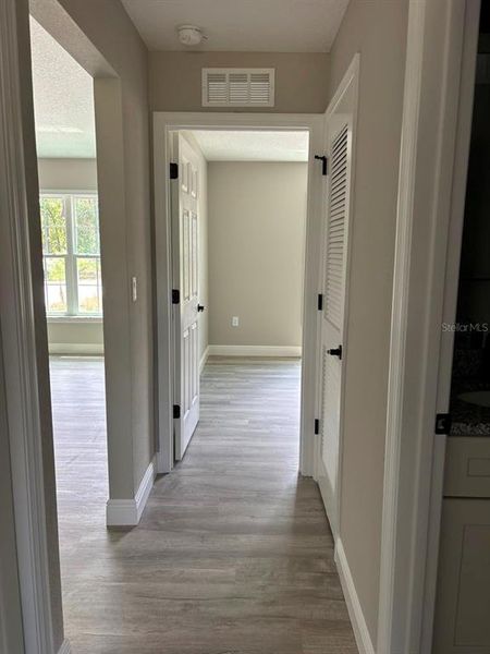 Spacious, unfurnished interior of a new home in , Dunnellon (Image 19). Spacious, unfurnished interior of a new home in , Dunnellon (Image 19).