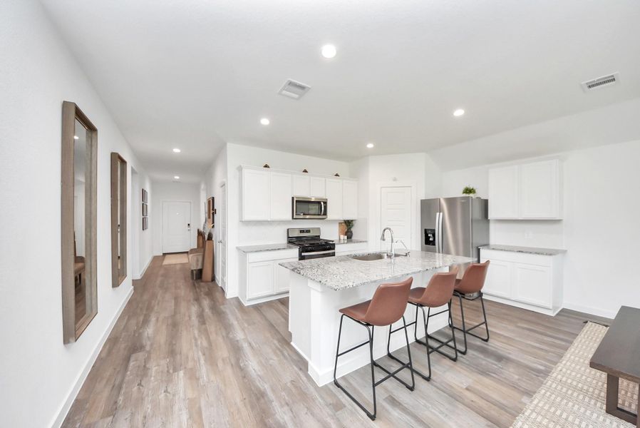 Furnished interior view inside a new home in , Rosharon (Image 8).