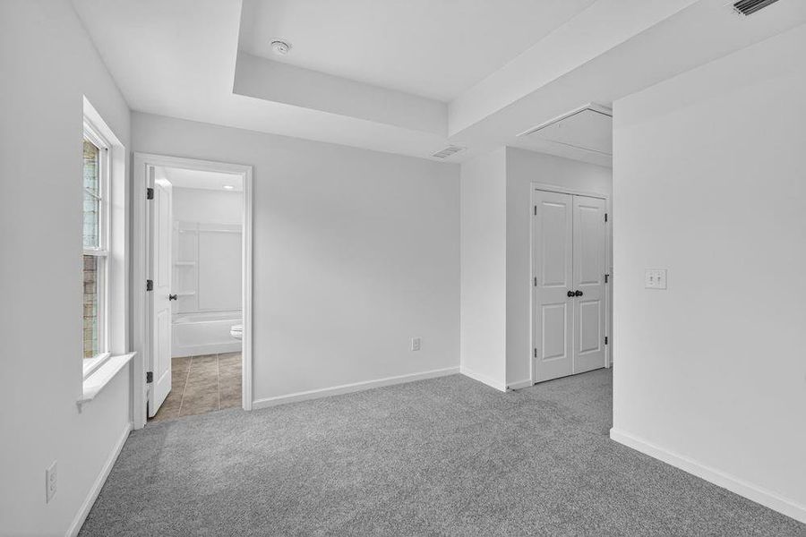Spacious, unfurnished interior of a new home in Rosewood Farm, Lawrenceville (Image 39).