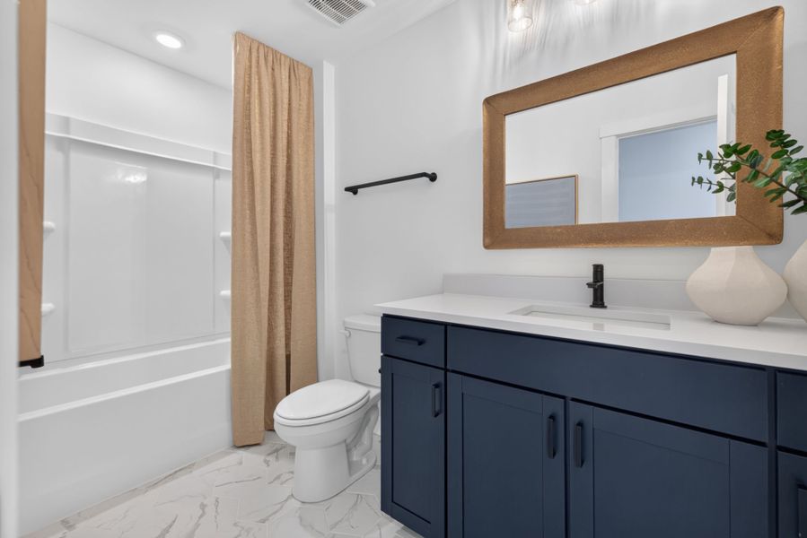 Representative furnished interior of a home built from the Newlyn by Pulte Homes in Bristol, Dawsonville (Image 64).