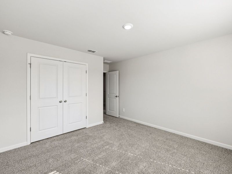 Spacious, unfurnished interior of a new home in Creekside at Oxford Park, Fairburn (Image 20).