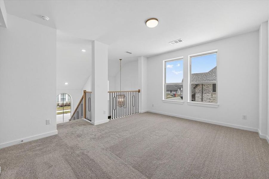 Spacious, unfurnished interior of a new home in Wellington, Haslet (Image 16).