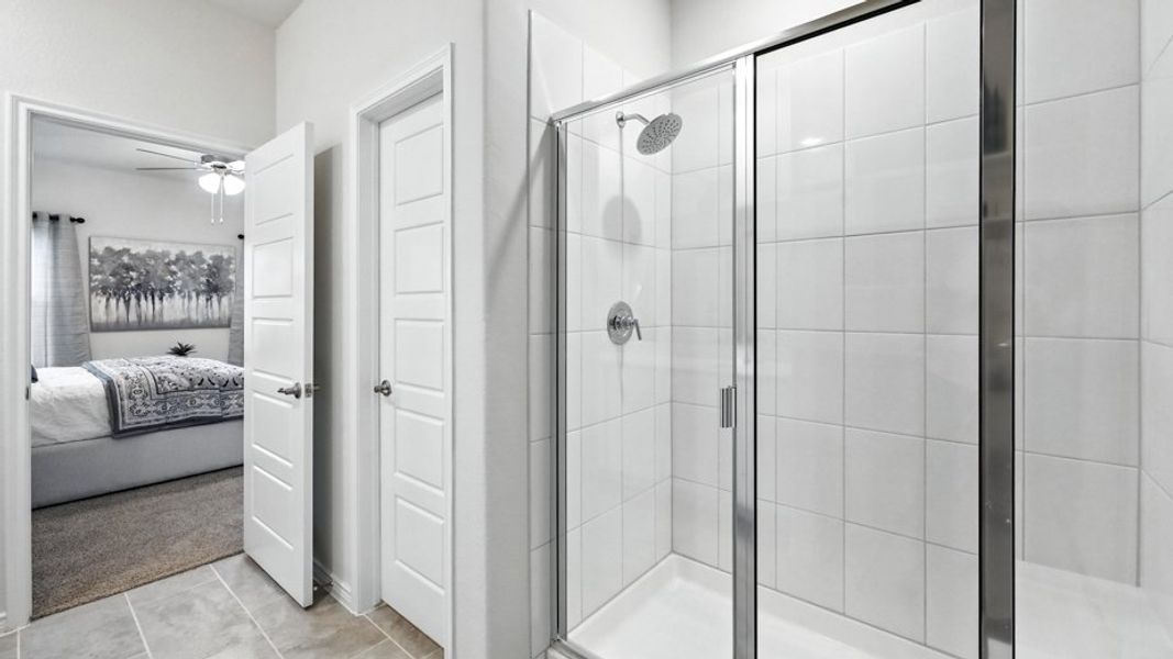 Representative furnished interior of a home built from the Ivery II by D.R. Horton in Elevon, Lavon (Image 15).