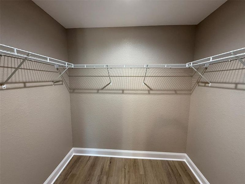 Spacious, unfurnished interior of a new home in , Bartow (Image 22).