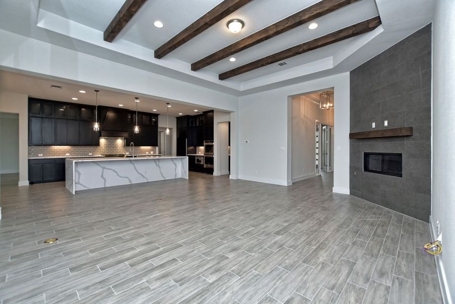 Representative unfurnished interior of a home built from the Avalon by Giddens Homes in Scofield Farms Estates, Georgetown (Image 23).