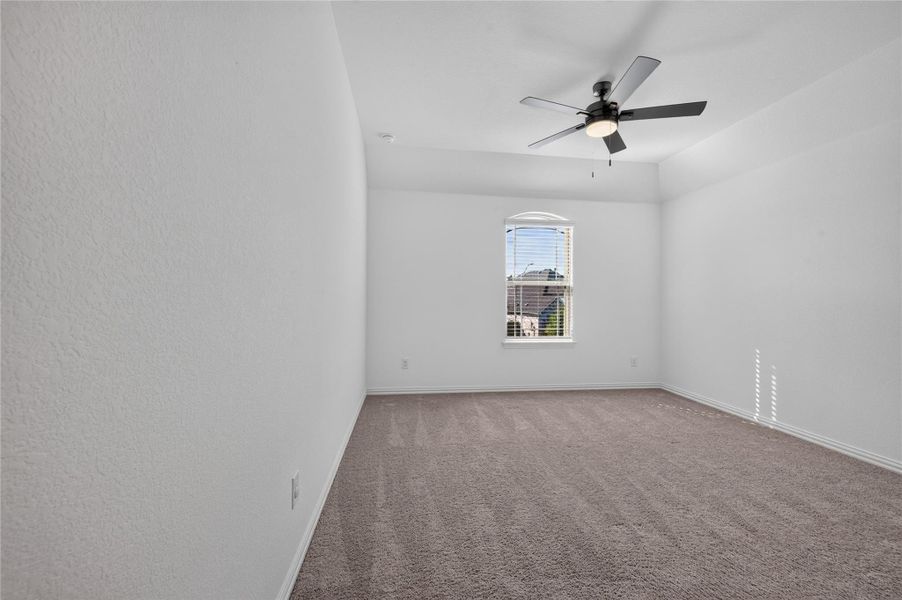 3rd bed Soft carpeting underfoot anchors a serene space beneath an elegant tray ceiling. 3rd bed Soft carpeting underfoot anchors a serene space beneath an elegant tray ceiling.