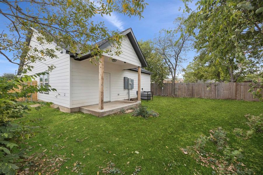 View of home's exterior