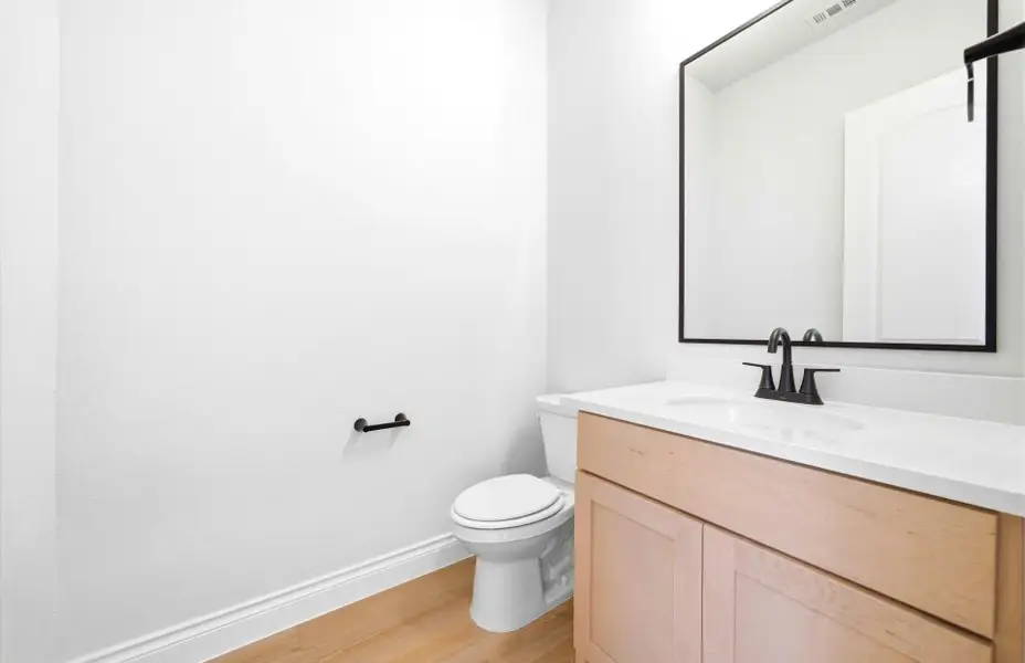 Furnished interior view inside a new home in The Highlands 55′, Porter (Image 7).