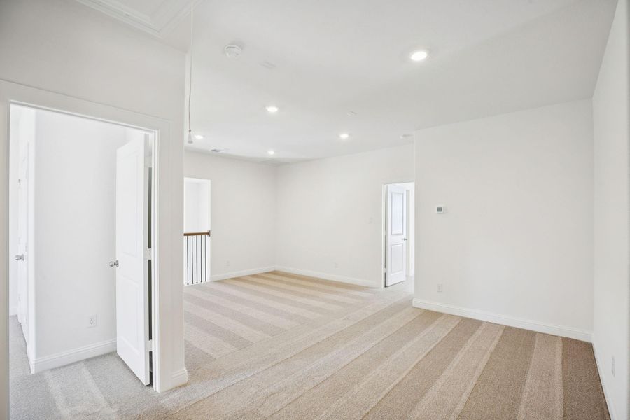 Spacious, unfurnished interior of a new home in , Magnolia (Image 22).