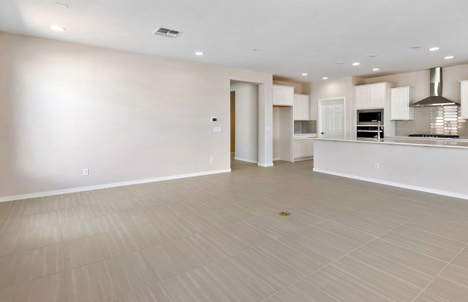 Spacious, unfurnished interior of a new home in Del Webb at Rocking K, Tucson (Image 26). Spacious, unfurnished interior of a new home in Del Webb at Rocking K, Tucson (Image 26).