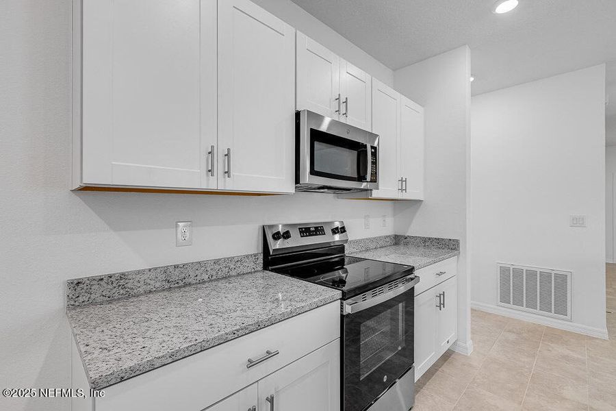Furnished interior view inside a new home in Coopers Meadow, Jacksonville (Image 5).
