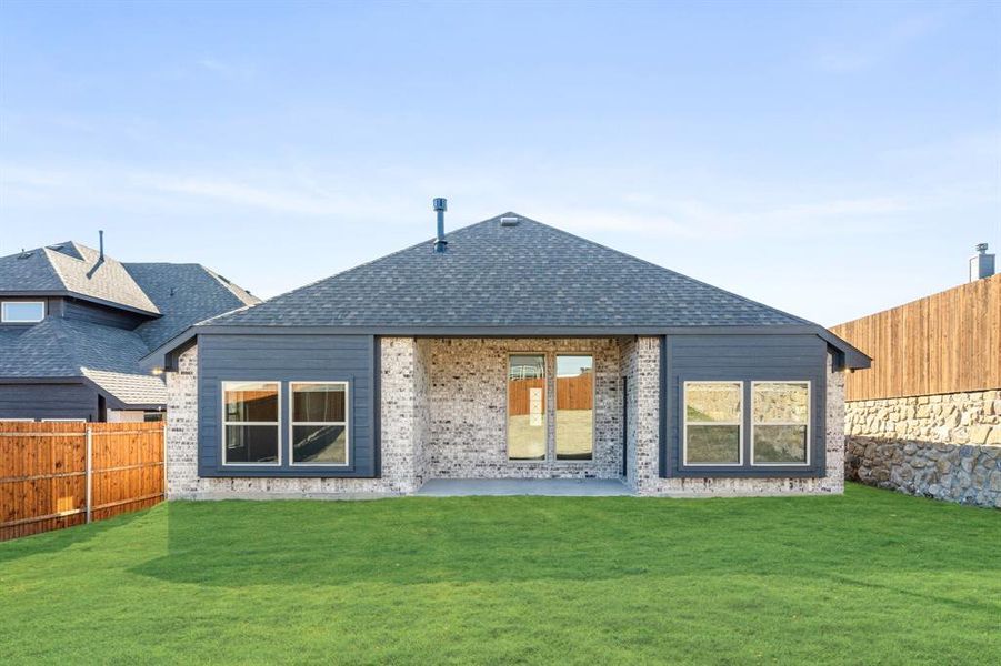 Exterior details and patio area of a home in The Lakes at Parks of Aledo, Aledo (Image 3).