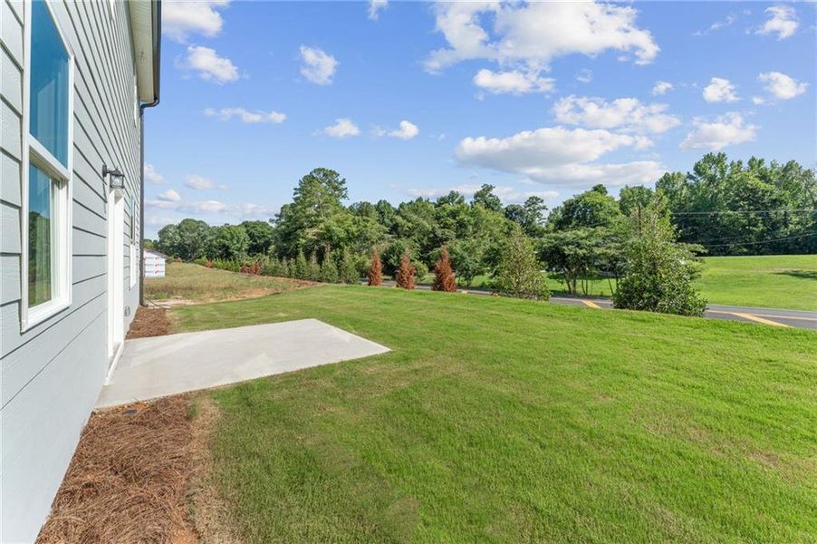 Exterior details and patio area of a home in Oakhill Estates, Adairsville (Image 3).