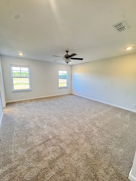 Spacious, unfurnished interior of a new home in Salem Landing, Rockvale (Image 12).