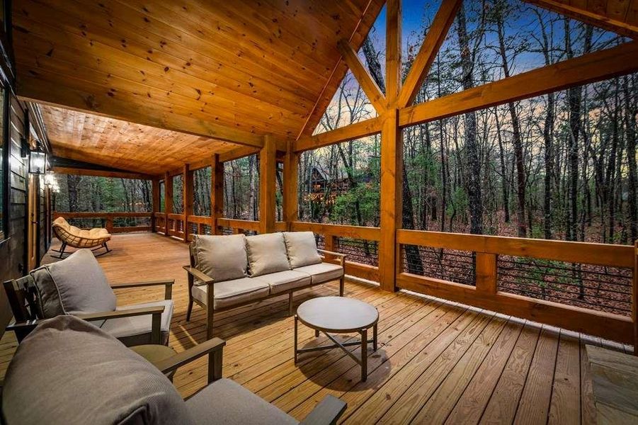 Exterior details and patio area of a home in , McCaysville (Image 4).