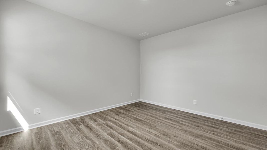 Spacious, unfurnished interior of a new home in Hillcrest, Ravenel (Image 37).