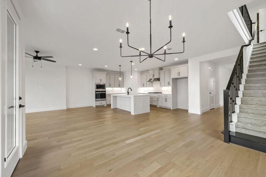 3241 Vaquero - Dining Area