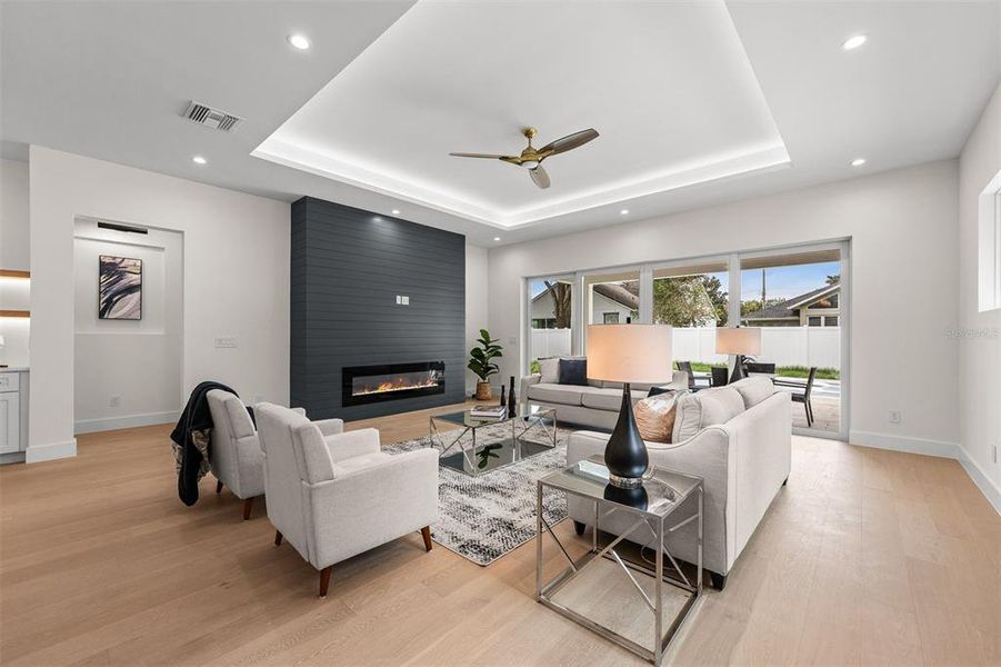 Furnished interior view inside a new home in , Orlando (Image 16).