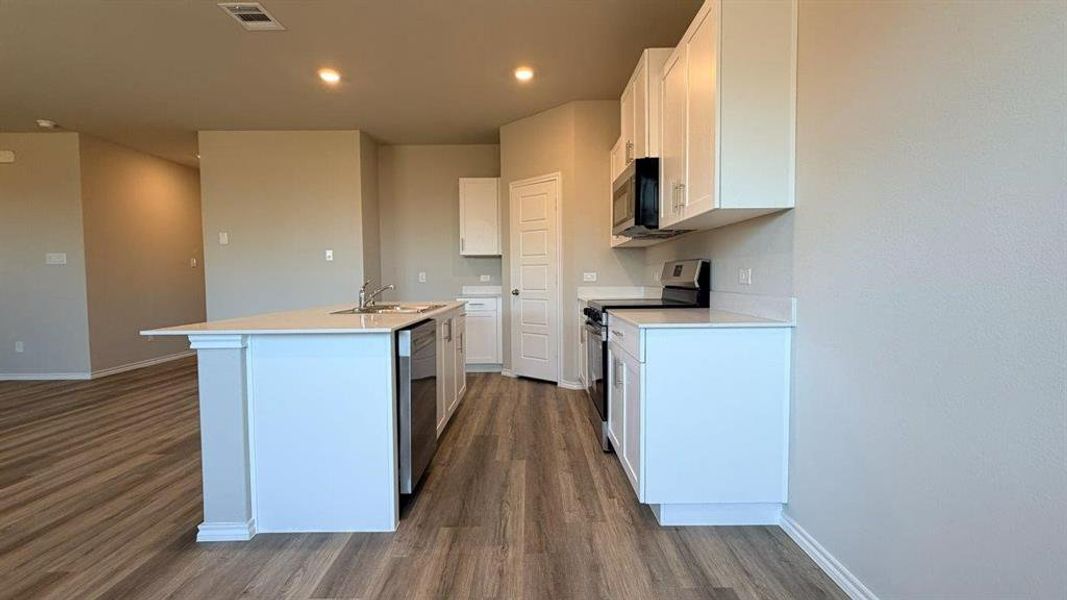 Furnished interior view inside a new home in Lankford Farms, Cleburne (Image 5).